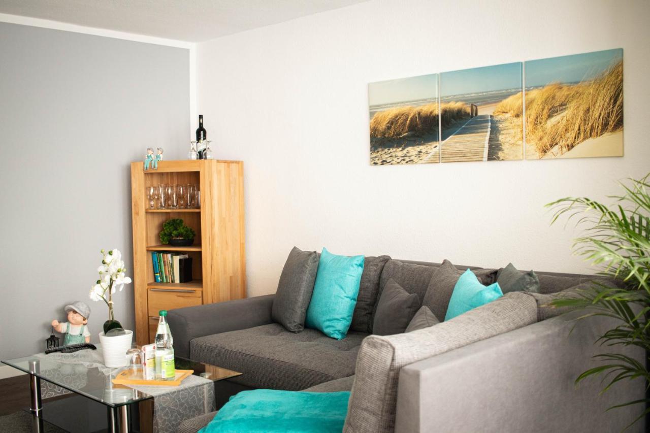 Ferienwohnung Am Schlosspark Ebersdorf  Buitenkant foto