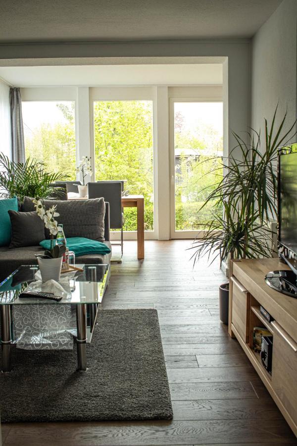 Ferienwohnung Am Schlosspark Ebersdorf  Buitenkant foto